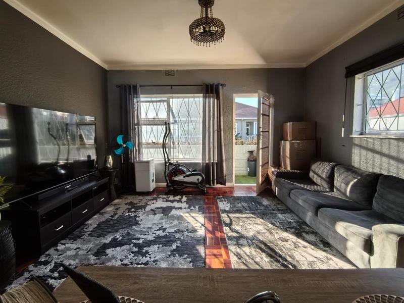 1 Bedroom Property for Sale in Gardens Western Cape